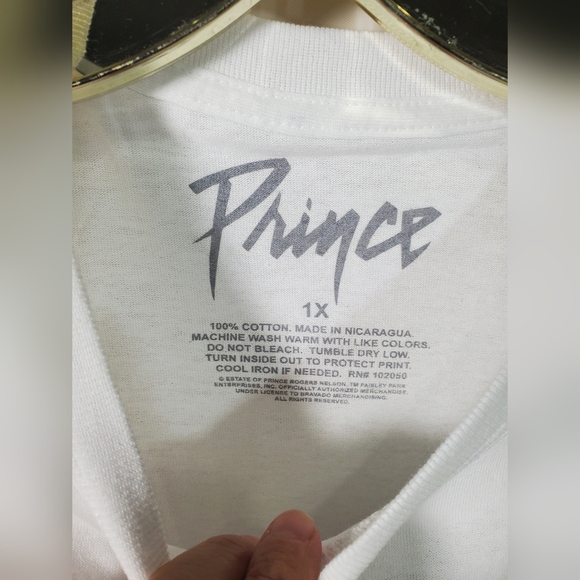 PRINCE Men Size 1X White T-Shirt New - Picture 2 of 4